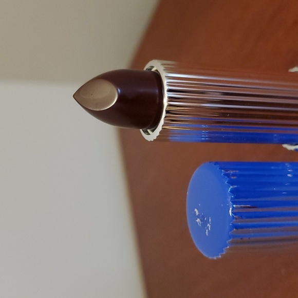 The Estee Edit Mattified Lipstick in 08 Wrapped BNIB Full Size - Picture 2 of 6